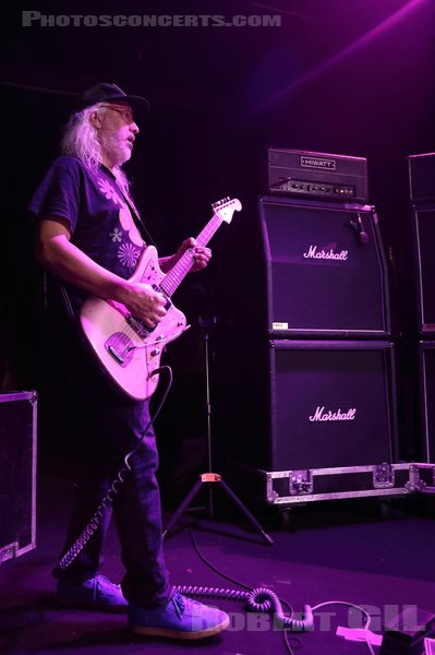 DINOSAUR JR - 2022-10-22 - PARIS - Trabendo - Jay Mascis